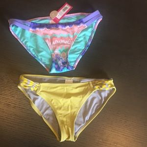 Hipster bikini bottoms 🌸 size small